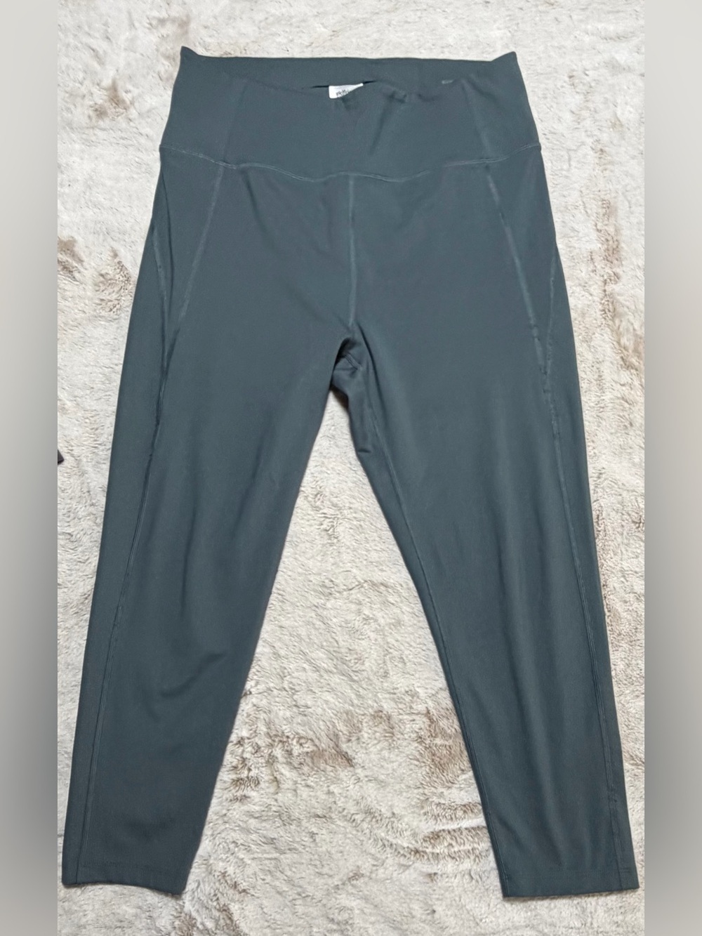 Girlfriend Collective Capri Length Performance Leggings in Dusty Teal XXL - Picture 2 of 6